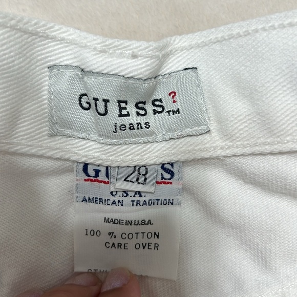 Vintage Guess Jeans White Denim Shorts Women’s Size 28 Triangle Logo - Picture 3 of 10